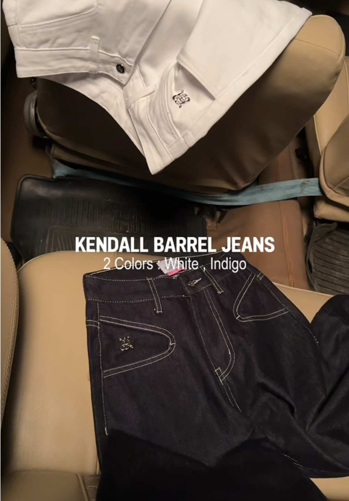 Kendall Barrel Jeans 🛠️  ใครมองหากางเกงพรางหุ่นต้องรุ่นนี้! กางเกงทรงBarrel ดีเทล ปักอะไหล่ตรงกระเป๋าหน้า ป้ายหนังกลับโลหะ ผ้ายีนส์พรีเมียมหนาอยู่ทรงสวย ใส่แล้วช่วยเสริมลุคให้ดูดี ใส่คู่กับเสื้อยืดเบสิกก็ดูดีได้ เป็นยีนส์ตัวโปรดของทุกคนแน่นอน 8 Sizes : XS-4XL 2 Colors: White, Indigo #chuuchop #chuugirls #barreljeans #jeans #กางเกงยีนส์ 