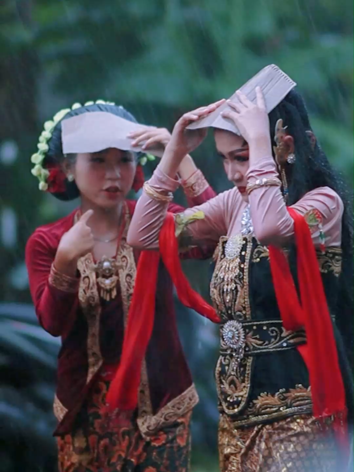 karnaval prambon piye kudanan sak penonton e - karnaval prambon nganjuk #karnaval #karnavalsound #karnavalmalang #karnavalkediri #karnavaljombang #fypkarnaval #karnavalblitar #karnavalhujan #karnavalprambon #karnavalnganjuk #kostumkarnaval #keluhkesah #prambon #nganjuk