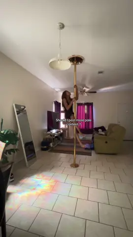I’m your nasty dancer 💃🏽 #poledancer #poletok #pole 