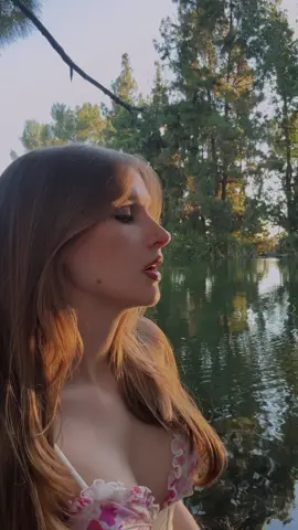 Katniss Everdeen - Hanging Tree cover  #accapella #singing #katnisseverdeen #hangingtree #hungergames 