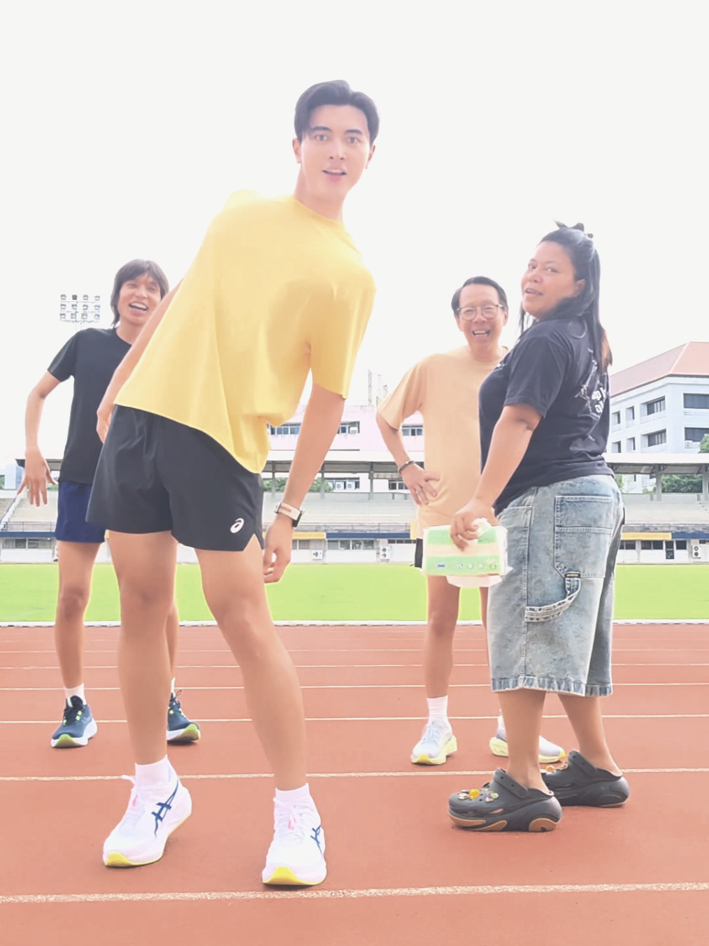 ก่อนออกกำลังกายควรวอร์มให้ถึงนะ🤣🤣