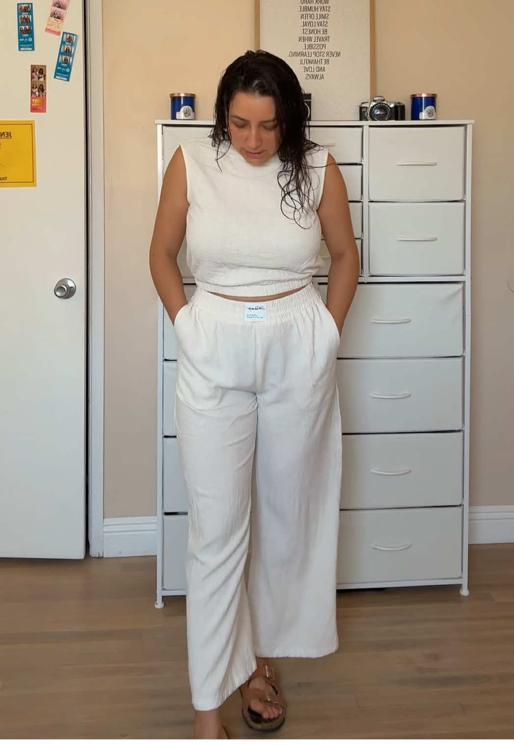 For reference I’m 5’3 and I normally wear a medium. I’m wearing a medium in this video but I like better how the L fits me.  . . . . #TikTokFashion#2pieceset#whiteset#tiktokshopcreatorpicks  