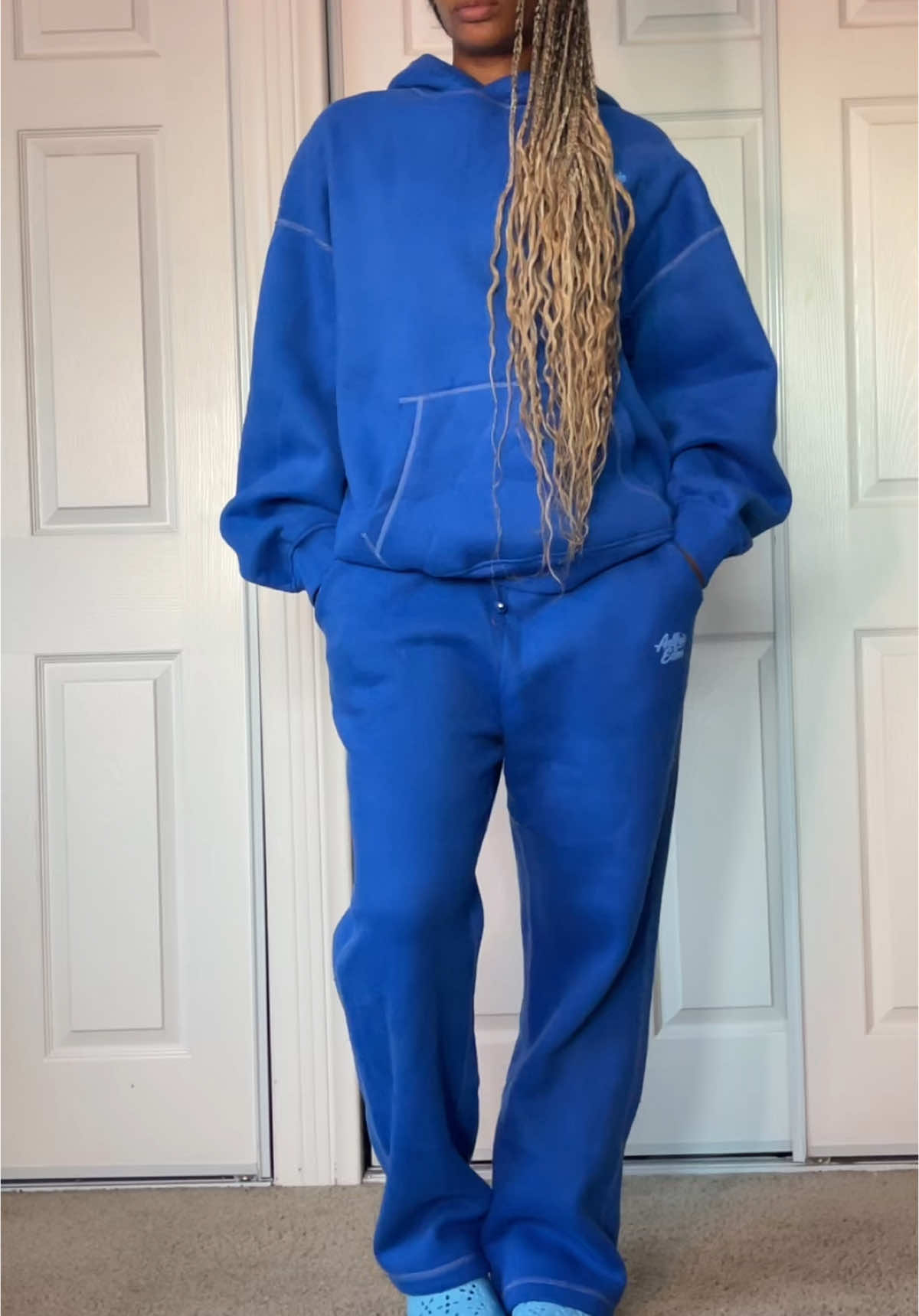 5’10. Wearing size Large💙