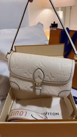 Louis Vuitton Diane Monogram Empreinte in Creme 😍😍😍  Early birthday presentt😇  #fyp #louisvuitton #dianebag #birthday #virgoseason 