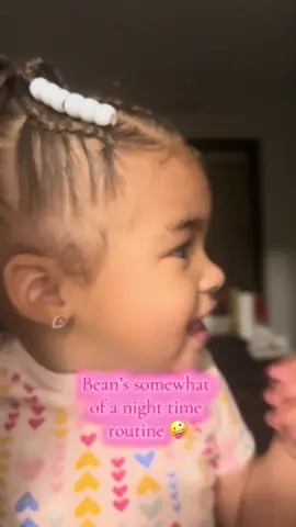 Two times in one day? Oh yeah my good girl is feeling this electric toothbrush. She even let me open her mouth without fighting me 🙌🏽 she’s so independent 😎 #msrachel #toddlersoftiktok #MomsofTikTok #smartbaby 