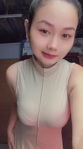 #မြင်ပါများပီးချစ်ကျွမ်းဝင်အောင်လို့🤒🖤  @Yoon Yati Naing 