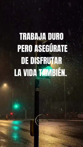 Trabaja duro #pensamientos #detalles #viajes #fyp 