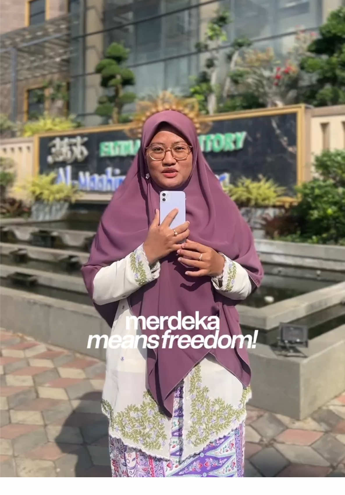 A vibrant celebration of Indonesia's rich heritage — united in the beauty of Nusantara traditions. Colors, culture, and pride woven into every thread #almaahiraiibsmalang #boardingschoolmalang #islamicboardingschool #kemerdekaanindonesia #hutri80 