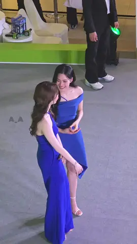 #แทรนวันนี้ สายตาอะสายตา🤏 #lingorm #หลิงออม  #ormkornnaphat #linglingkwong  @Lingling Kwong @ออมออมเอง:^D 