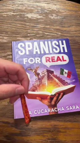 Learn how to speak Spanish the right way. 📚🤓 #Spanish #howtolearnspanish #spanishforbeginners #spanishforadults #espanol 