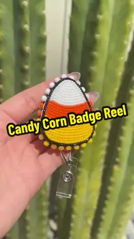 Well this started off as earrings but for the size, I though it would make a better badge reel lol🤣 #beadwork #beadedbadgereel #nativebeadwork 
