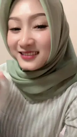 cerita sedikit 🤏🏻#METOOMP6 #MOUTHSPRAYMETOO #MOUTHSPRAYMP6 #MOUTHSPRAYPROBIOTIK #innovationforeverysmile @Metoo Beauty 