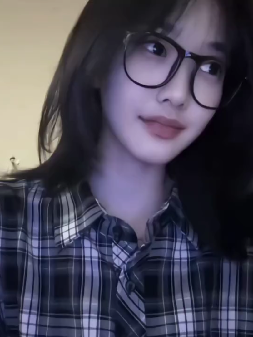 I like me better when i'm...  #olinejkt48#jkt48#jkt48newera #braan12_#fyp@jkt48.oline