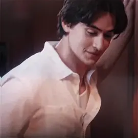 started this account as essentially a lil love letter not expecting much — i know my captions and comments about ben go feral but genuinely he’s a brilliant actor and deserves all the flowers (even his most questionable work .. vamp! ben next pwease) ;; still blush when people notice my edits because again this is a pretty niche fandom and im just tryna support pookie and of course grateful to meet twin she’s right next to ben in my heart 🔒🫶🏻 niki and ben crossover soon (convincing myself i’ve popped up in his socials one way or another; hashtag delusion) 1k followers from being a silly, unhinged editor ₍₍⚞(˶˃ ꒳ ˂˶)⚟⁾⁾ thirst edit because i rush prepared it at 2 am before my trip LOL  #sneakmeinyourclosetmyprince #benubinas #benjaminubiñas #bl #fyp  