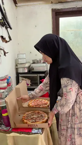 Pizza lagi nih #fyppppppppppppppppppppppp #fyp 