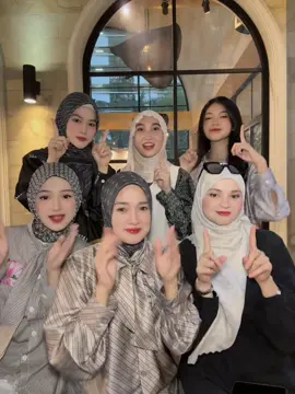 Kiw Kiw bareng siapa aja ni