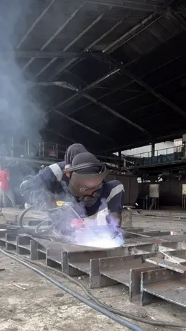 ngeng ngong #fypシ゚viral #welderindonesia🇮🇩 #welder #weldermuda #weldercewek 