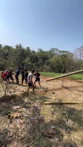 Kesemangaten nganti njungkel jii🤣🤣 #semarakkemerdekaan #fypシ゚viral #pemudadesaberkarya #karangtaruna #teambre 