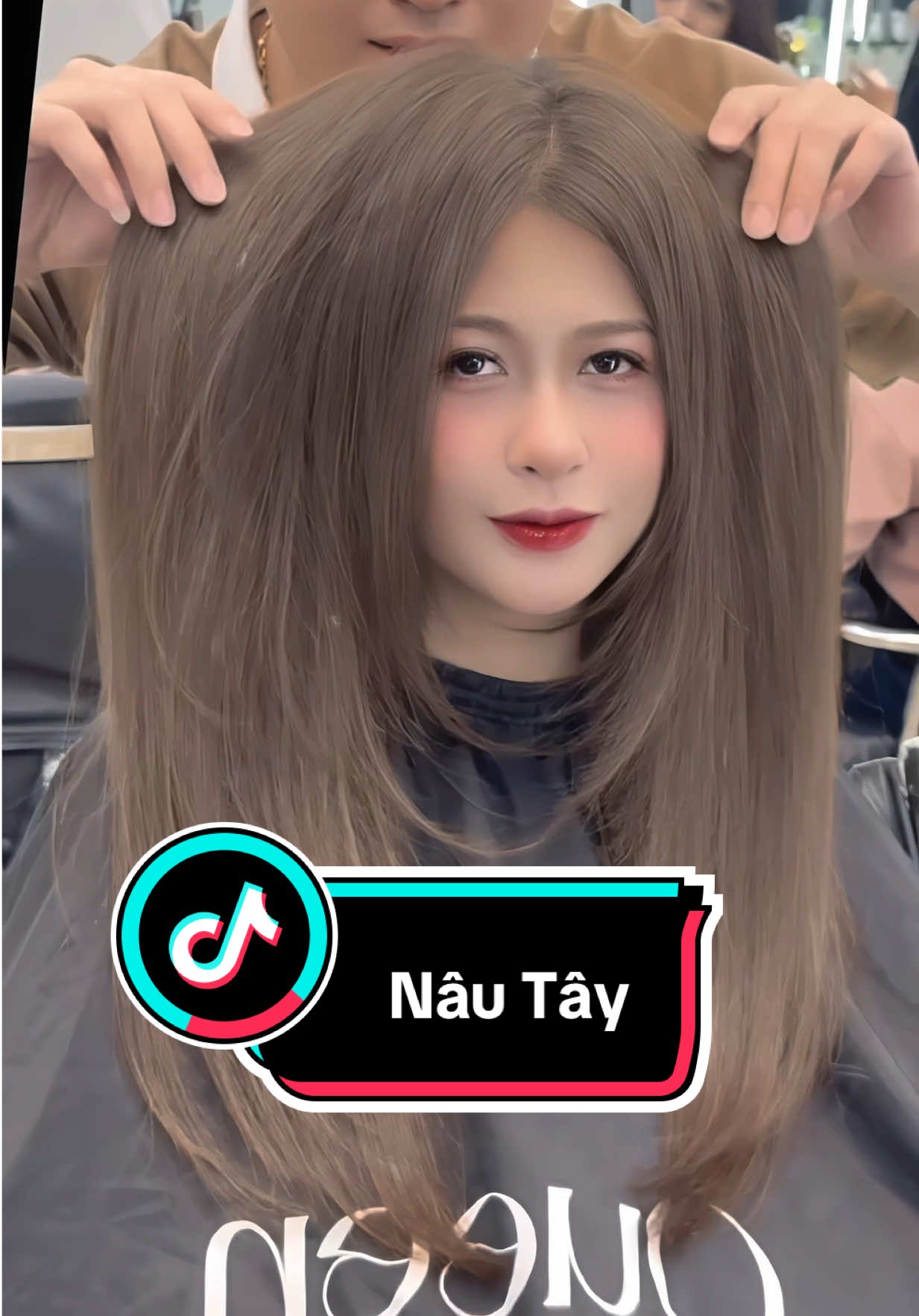Duỗi hơi nước kết hợp nâu tây siêu tone da cho mấy ní tham khảo #queenhairsalonquan7 #queenhairsalonq9 #queenhairsalon #xuhuongtiktok 