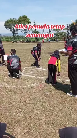 Tolak peluru antar SD