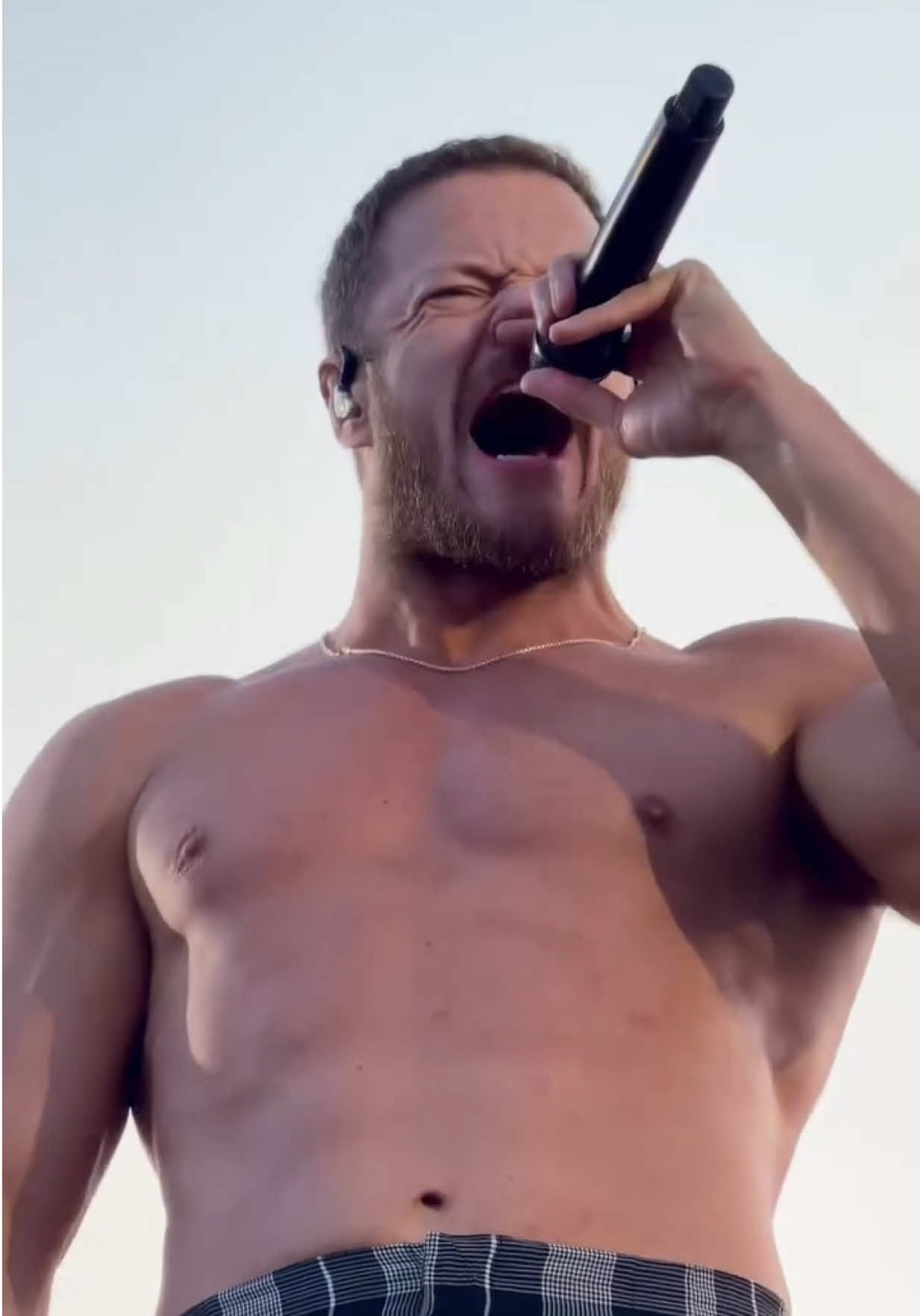 I’m So Sorry in Prague 🔥 #danreynolds #imaginedragons #LOOMtour #concert #foryou 