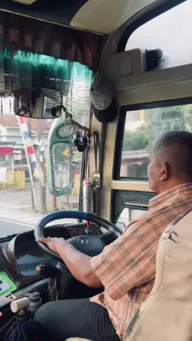 semoga sehat selalu wak, selalu berkah rezeki dijalan untuk semua crew😇 #bussumatera #ptals #busals #antarlintassumatera #ptantarlintassumatra 