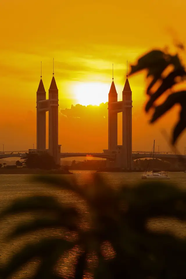 #sunset #terengganu #views #sunrise #drawbridgeterengganu @EMZ🌻 