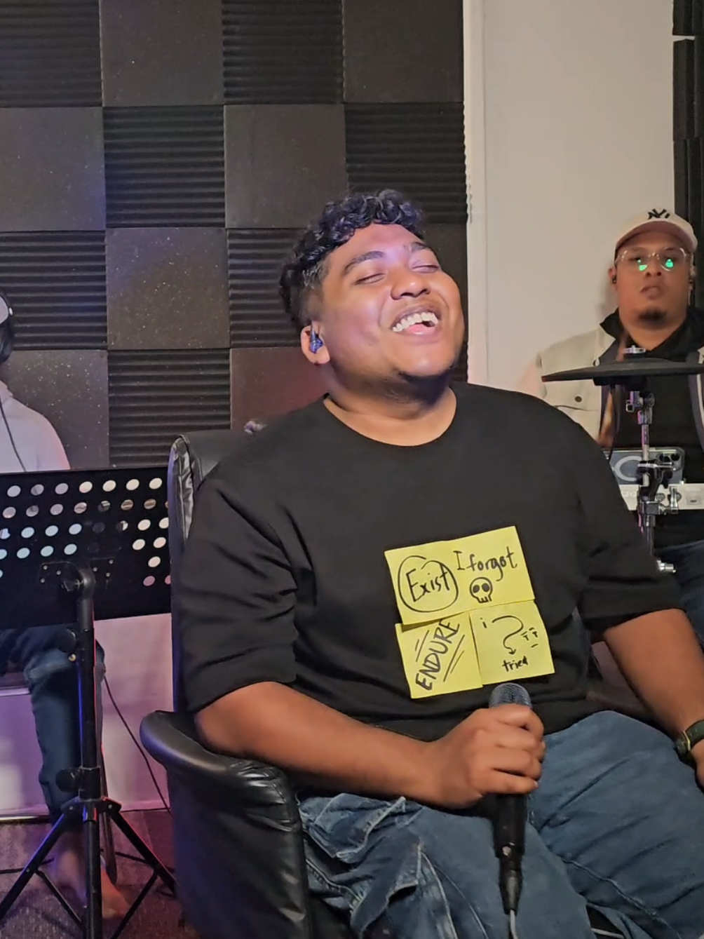 Cinta sampai disini - @dmasivofficial @rianekkyp   geng2 sinetron meh kumpul komen. yg mana fav korang? klau min sinetron alisa @Bulan Asyraff @Dean_Zainal @Ayoijee @Meg_Ezzany  #bulanangkasawan #bulanasyraff 