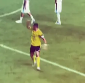 إيبااااا #الاهلي #fypシ #إبانيز #fyp عم المدافعين🔥#كرة_قدم هاتو النصراوي📢@[بسم الله الرحمن الرحيم ]📿 