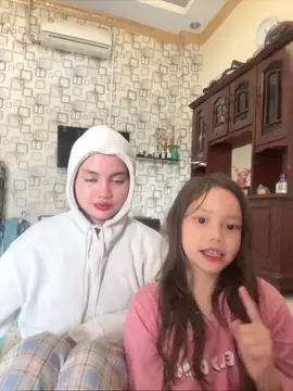 Oiii aku nak tanya nihh saku matcha atau suka kopii