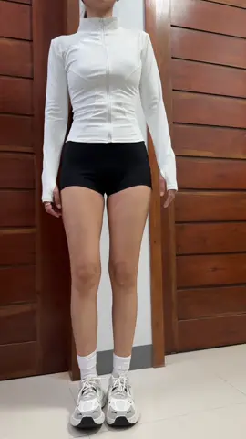 Adik n yarn sa yoga jacket, ang cucute kasi!!! #yogajacket #sportsjacket #outdoorjacket #jacketforwomen #fittedjacket 
