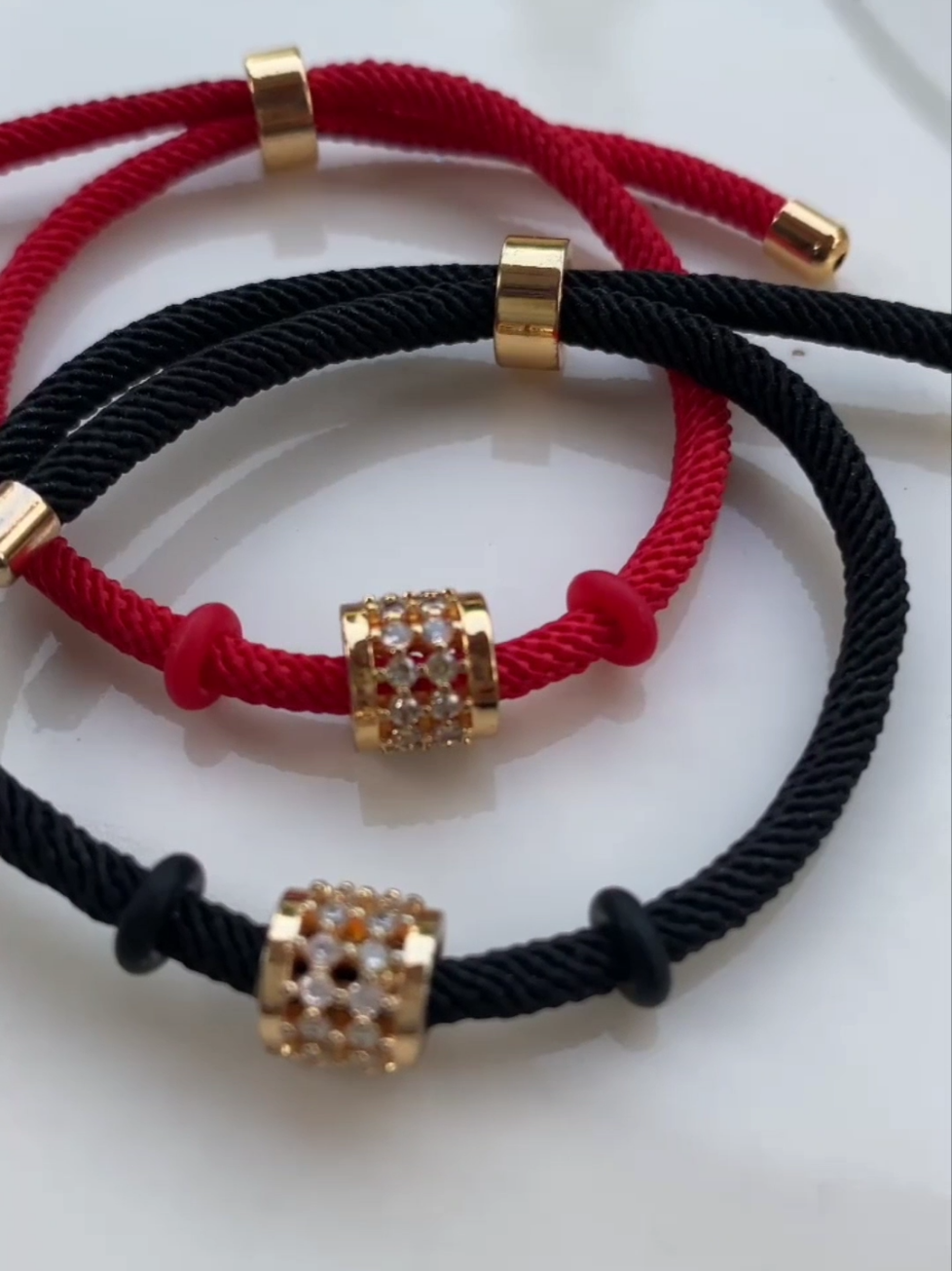 Gelang Tali Titanium Wanita Keren Fashionable Premium Aksesoris Cocok dipakai Ngedate  #gelang #gelangwanita #gelangkeren #gelangtali #gelangtitanium 