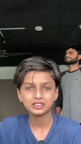 Teen cheezain pasand hain 😍 #shorts #poetry #100k #funny #sadpoetry #viral #trending #foryoupage #100kviews #ahmadmumtaz #ahmadmumtazmeo 