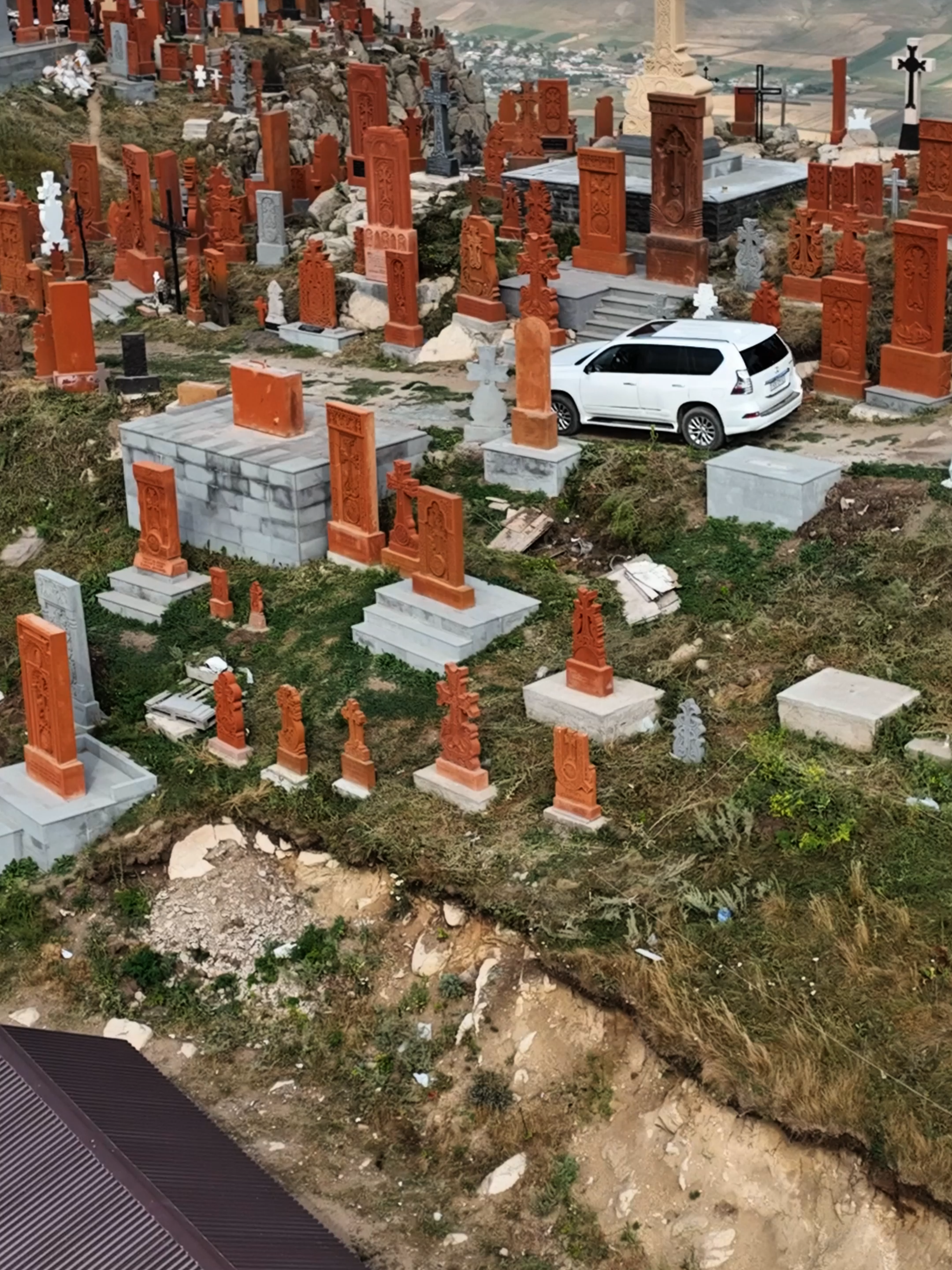 Surb Hovhannes Chapel is one of the most visited places by locals- a place of pilgrimage and thousand prayers Caravan Rent a Car Contact us +37498559292 (WhatsApp,Viber,Telegram) Website - info@caravan.am