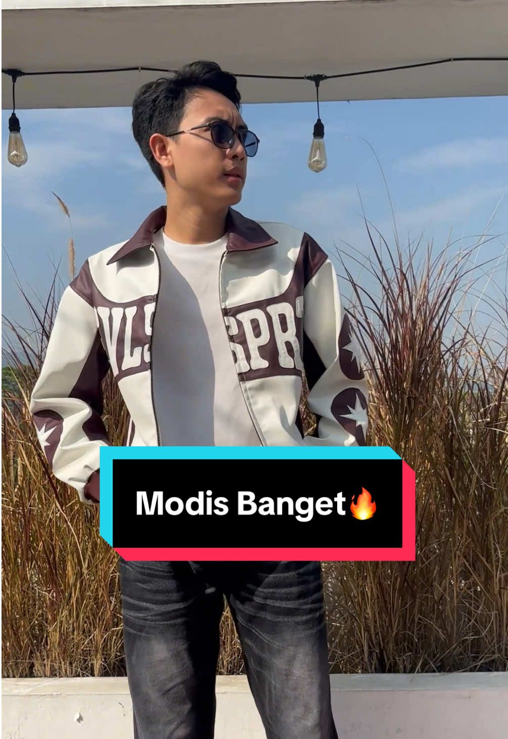 Penampilan jadi modis dan cocok dipakai saat aktivitas apapun! 