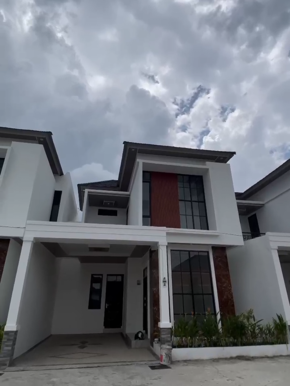 yang cari area Dekat Mall SKA, Transmart Pekanbaru, Mitra10, Sekolah Islam As-Shofa, Sekolah Darma Loka, Sekolah Darma Yudha. Tersedia Tipe 1 lantai & Tipe 2 lantai. #fypシ゚viral #pekanbaru #tiktok #realestate 