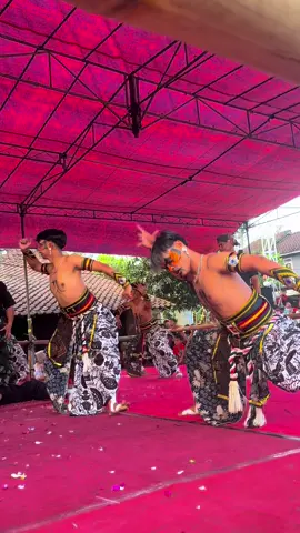 eittz siapa inii #CapCut #gwsm #garudawisnusatriamuda #warokgwsm #gwsmlovers👹 