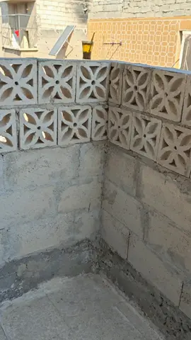 مع الوقت يزداد يقيني أنّ باطن الإنسان سيظهر على السطح عاجلاً غير آجل! من يحمل الخير لن يفيض منه إلا الخير وحامل السوء مهما تقنع وتصنّع لابد للداخل أن يفيض ويبهرنا......سوريا يا رحت البال أن شاء الله تعالى 🥰