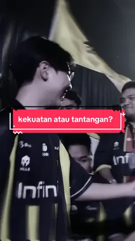 Satu assistant coach, satu gold laner veteran! Bakal jadi kekuatan atau tantangan? 🤯 Savero, gold laner yang baru satu season berlaga di MPL ID akan merasakan setim dengan dua gold laner bintang yang sempat menjadi rival, CW dan Skylar! Akankah ini menjadi peluang baginya untuk berkembang?  Yuk, kita nantikan aksi ONIC di regular season MPL ID S16. Beli tiket matchnya sekarang di website MPL ID atau aplikasi Gopay! #MPLIDS16 #WeOwnThis #NarasiMPL #Preseason #Wellplayed    