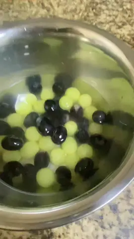 Here is the totorial for the FROZEN GRAPES #frozengrapes #makeitviral #funtodo #easy #yummy 