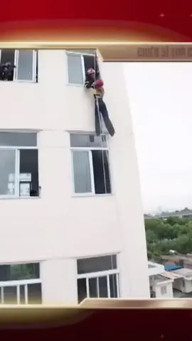 đúng là cổ rồi mấy bà ơiiiii, chào mừng bé Nọc đã tới với chương trình Chiến sĩ quả cảmm😝😝🤭🤭#bapnocwithlove🐰🌽 #kbinhmebapnoc💙 #lanngoc💕kienhuy🎀 #duongngocfamily🌿 #ngokienhuyftninhduonglanngoc 
