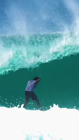 Mr beach on the pipeline speedway #foryou #surfing 