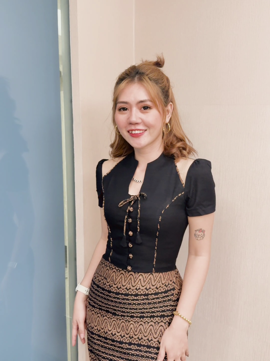 Outfit Of The Day 🖤 #outfitoftheday #မြန်မာ၀တ်စုံချုပ်ပုံလေးများစုစည်းမှု #myanmartraditionaldress #theink_traditional_couture #ရွှေပိုးချည်ပိုးထည်ချည်ထည် 