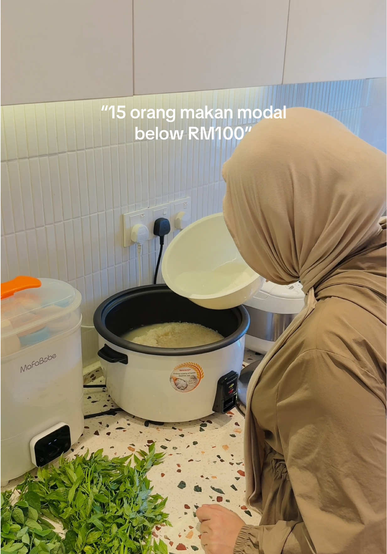 Beli kat pasar pagi jimat dia bukan main ya.. semua lauk kampung, tapi puas gila.