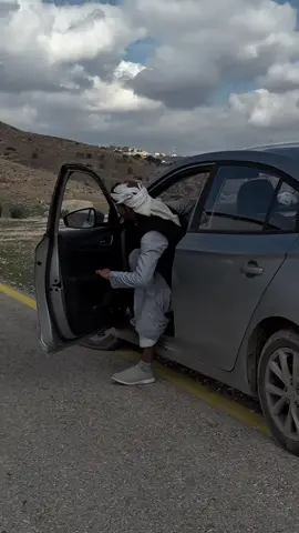 #الله يقرب اليوم اللي أحضنك  ‏فيه ويمتلي حضني بعطرك🤍.