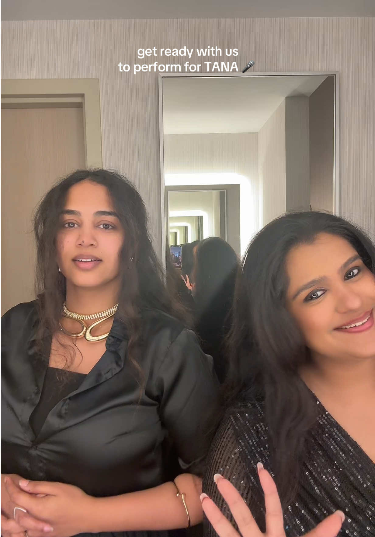 there’s something so special about girls getting ready together and this one captured exactly that 💕🥰 #sahithichaganti #kurchimadathapetti #sruthiranjani #rjravali #telugu 
