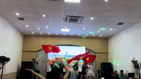 Hỗ trợ luôn cho khách khi cần#xuhuongtiktok #quanluytexanh #binhphuoc 