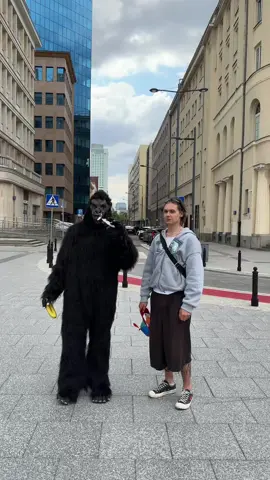again that AI gorilla on my fyp…