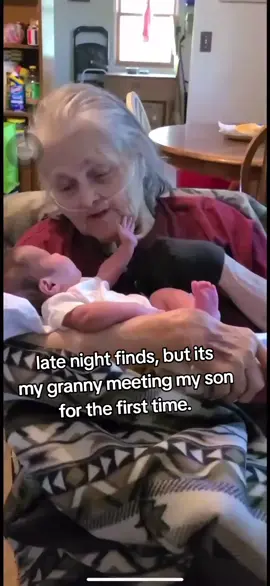 oh how i miss you granny. 💔💔💔#mygranny #my grandma #rip #latenightfinds 