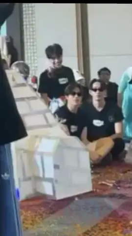 williamest in their own world 😭 #WilliamEst #GMMTVOuting2025 #fyp #fypviralシviral #foryoupage 